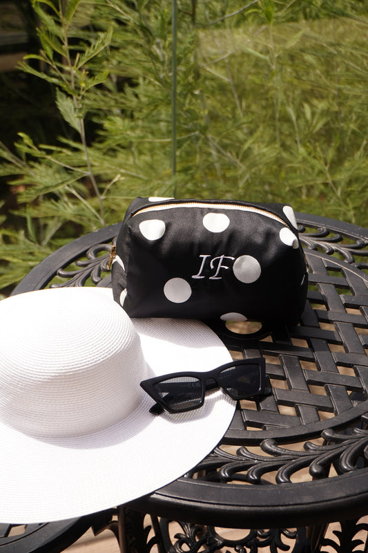 Trousse à broder à pois noire