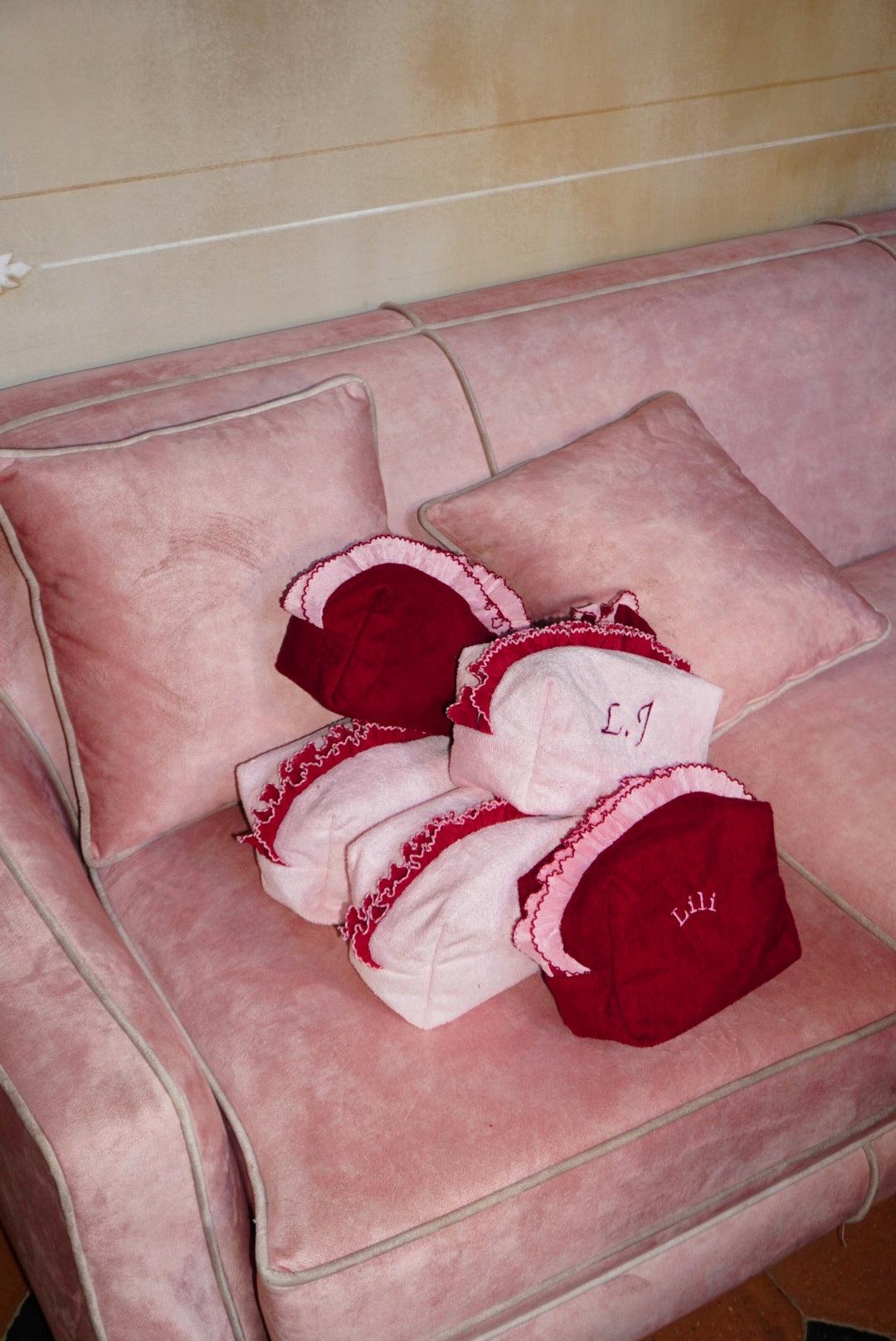 Trousse à broder rouge